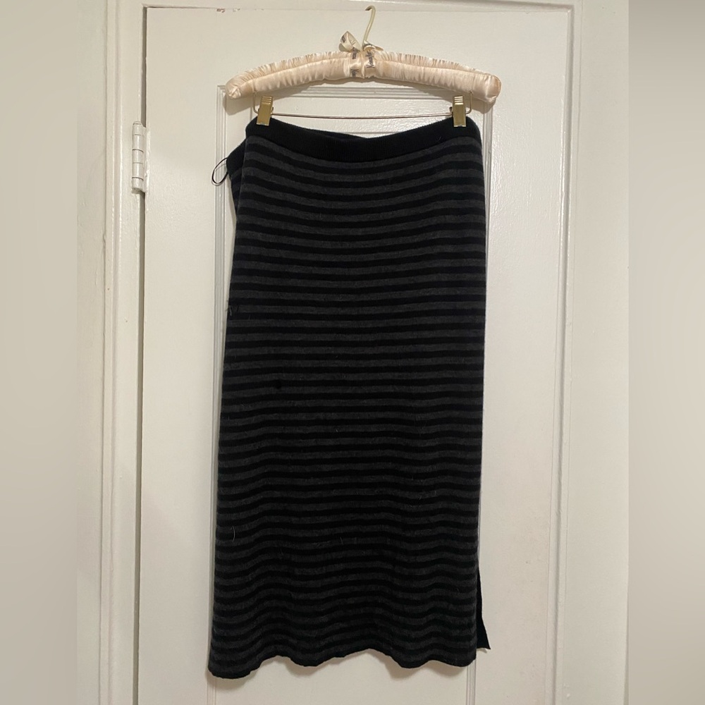 Eileen Fisher PL Merino Wool Black and Gray Midi Skirt